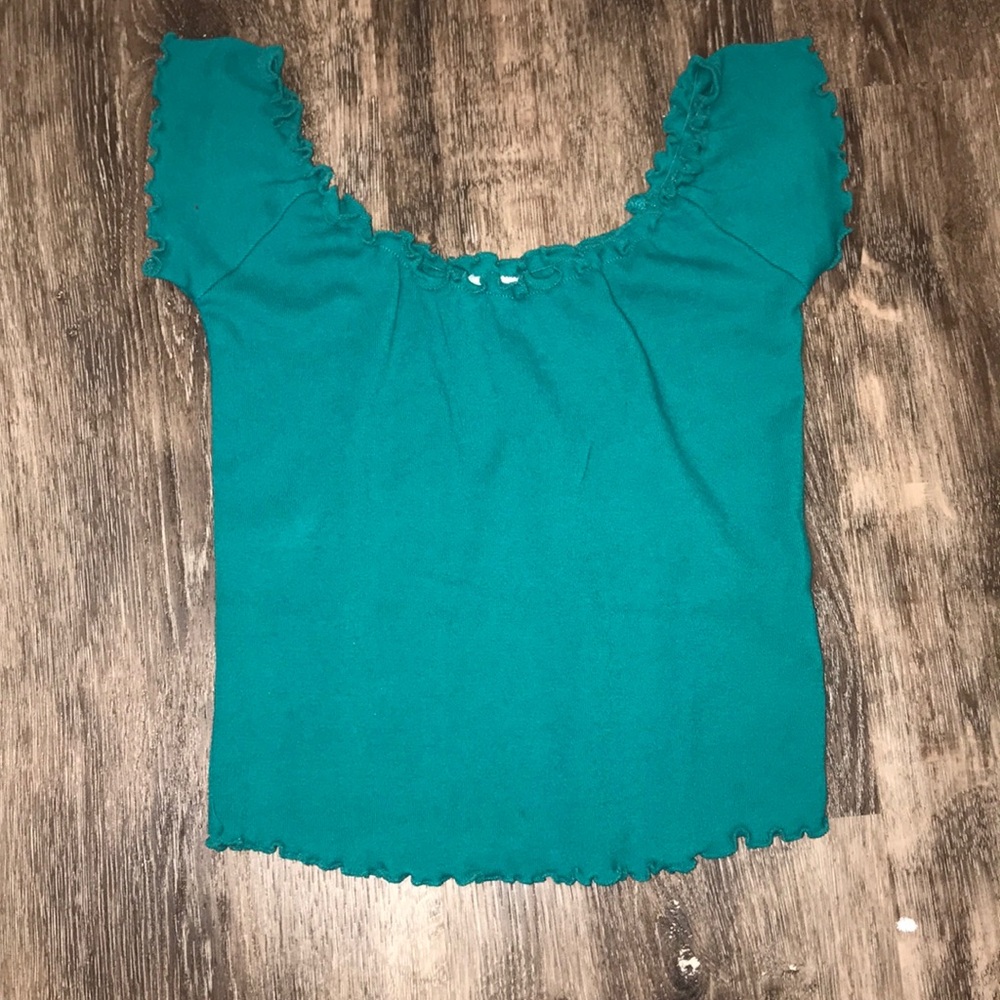 off the shoulder fitted crop top